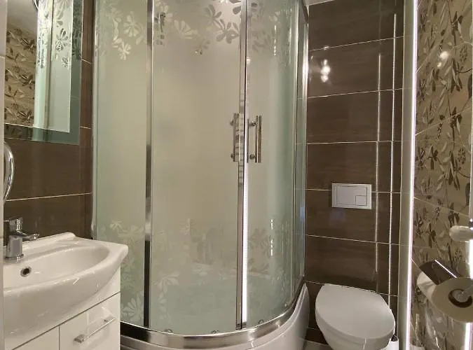 U Lassakow * بورونين