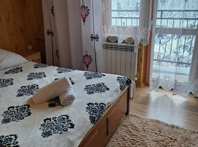 U Lassakow * بورونين