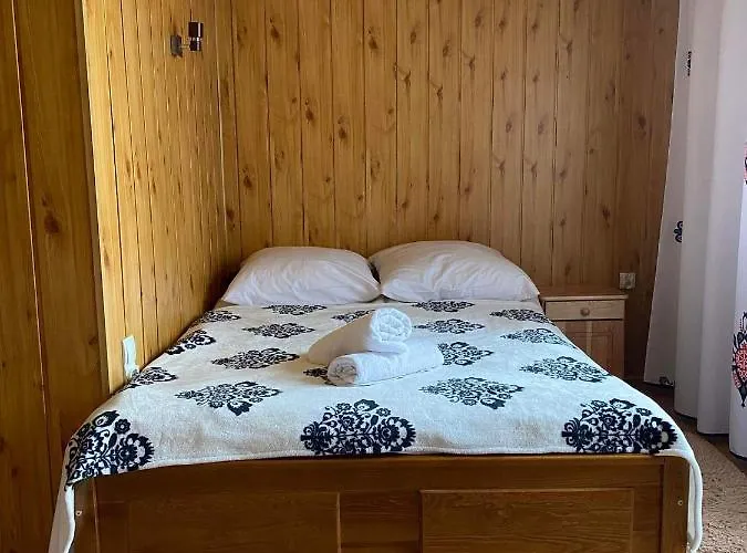 U Lassakow بورونين